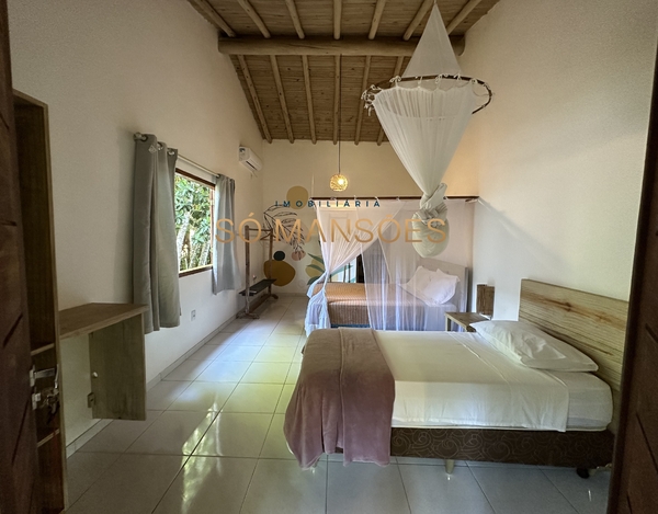 Pousada com 8 suítes à venda na Estrada dos Macacos - Trancoso/BA. 