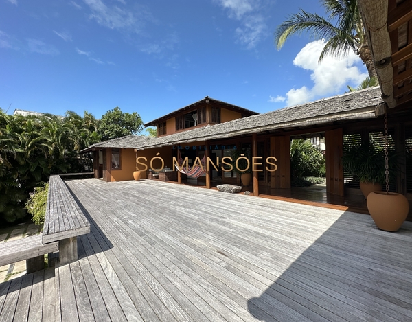 Casa de 750m² à venda no condomínio Outeiro das Brisas - Trancoso/BA