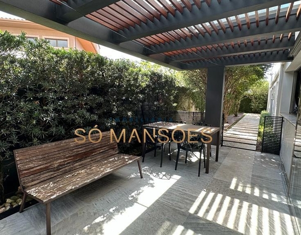 LUXUOSA CASA EM ALPHAVILLE, NOVA LIMA - OPORTUNIDADE ÚNICA.