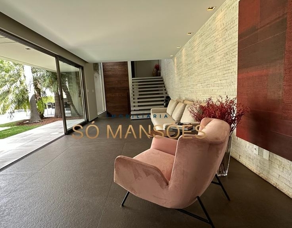 LUXUOSA CASA EM ALPHAVILLE, NOVA LIMA - OPORTUNIDADE ÚNICA.