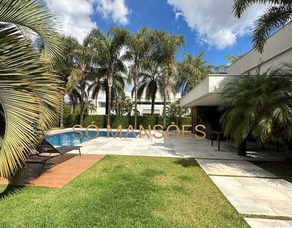LUXUOSA CASA EM ALPHAVILLE, NOVA LIMA - OPORTUNIDADE ÚNICA.