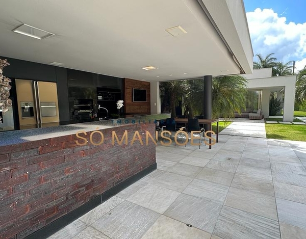 LUXUOSA CASA EM ALPHAVILLE, NOVA LIMA - OPORTUNIDADE ÚNICA.
