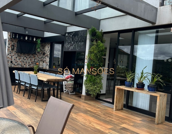Casa de 409m² à venda no condomínio Conde - Nova Lima/MG.