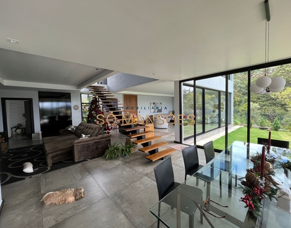 Casa de 409m² à venda no condomínio Conde - Nova Lima/MG.