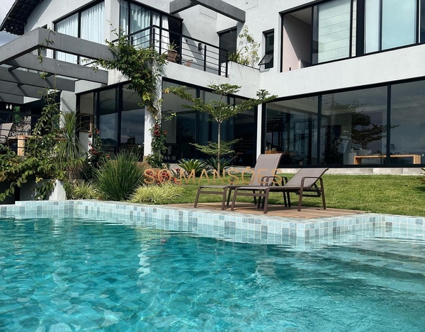 Casa de 409m² à venda no condomínio Conde - Nova Lima/MG.
