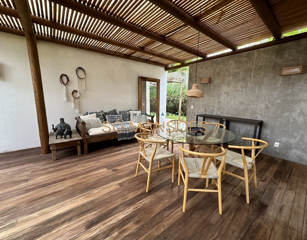 Bela casa à venda no condomínio Altos de Trancoso - Trancoso/BA
