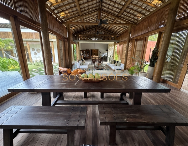 Bela casa à venda no condomínio Altos de Trancoso - Trancoso/BA