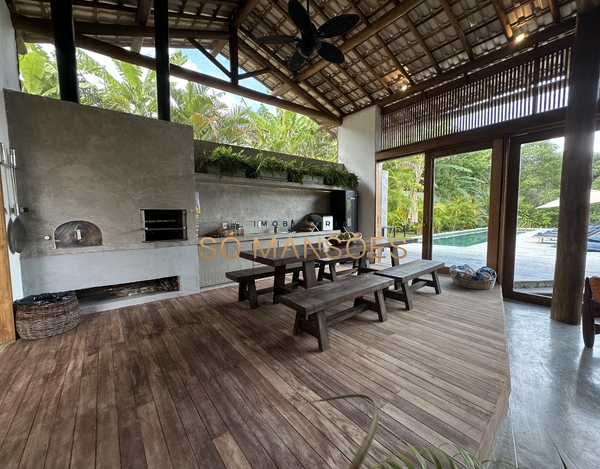Bela casa à venda no condomínio Altos de Trancoso - Trancoso/BA