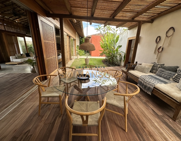 Bela casa à venda no condomínio Altos de Trancoso - Trancoso/BA