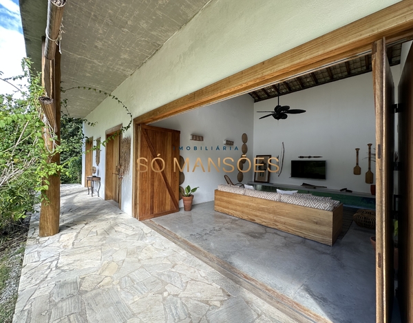 Bela casa à venda no condomínio Altos de Trancoso - Trancoso/BA