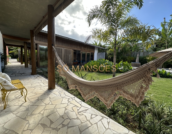 Bela casa à venda no condomínio Altos de Trancoso - Trancoso/BA