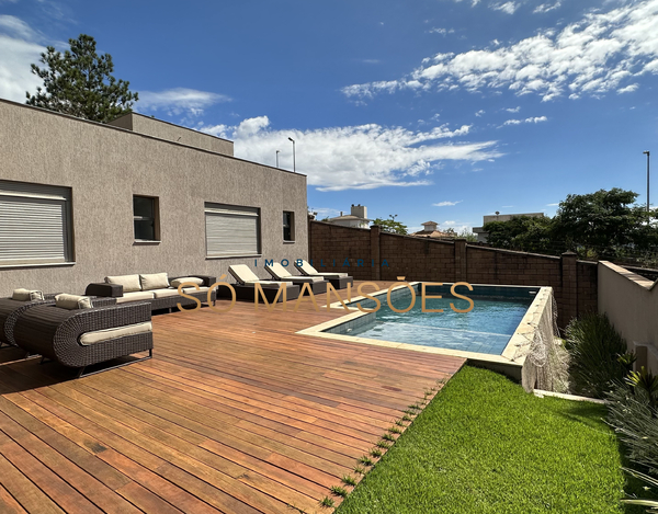 MAGNÍFICA CASA LINEAR MOBILIADA À VENDA NO ALPHAVILLE LAGOA DOS INGLESES