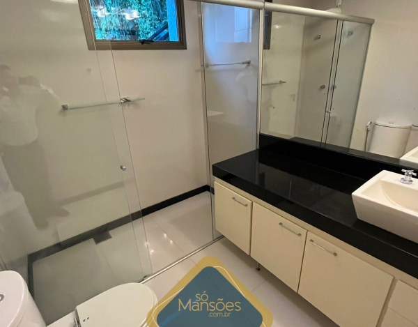 CASA À VENDA NO CONDOMÍNIO VALE DOS CRISTAIS NOVA LIMA