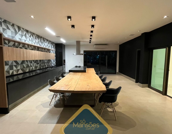 CASA À VENDA NO CONDOMÍNIO VALE DOS CRISTAIS NOVA LIMA