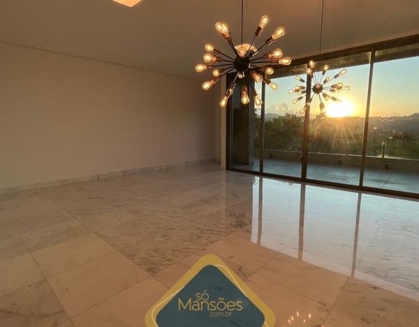 CASA À VENDA NO CONDOMÍNIO VALE DOS CRISTAIS NOVA LIMA