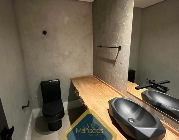 CASA À VENDA NO CONDOMÍNIO VALE DOS CRISTAIS NOVA LIMA