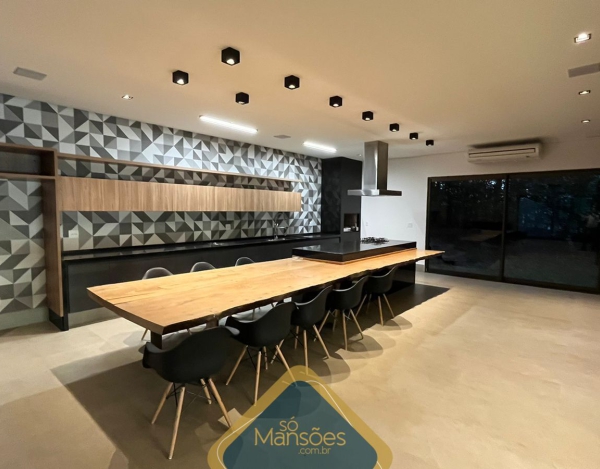 CASA À VENDA NO CONDOMÍNIO VALE DOS CRISTAIS NOVA LIMA