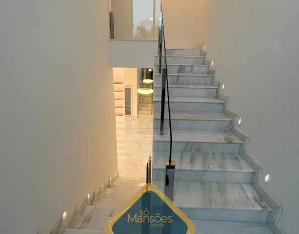 CASA À VENDA NO CONDOMÍNIO VALE DOS CRISTAIS NOVA LIMA