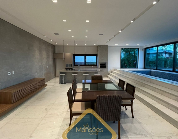 CASA À VENDA NO CONDOMÍNIO VALE DOS CRISTAIS NOVA LIMA