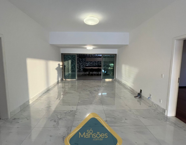 CASA À VENDA NO CONDOMÍNIO VALE DOS CRISTAIS NOVA LIMA