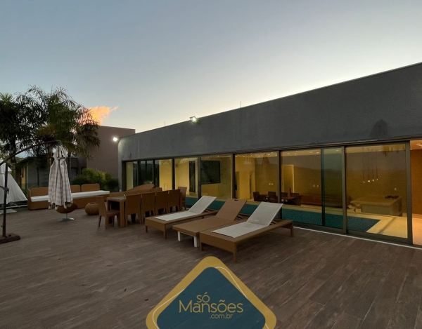 CASA À VENDA NO CONDOMÍNIO VALE DOS CRISTAIS NOVA LIMA