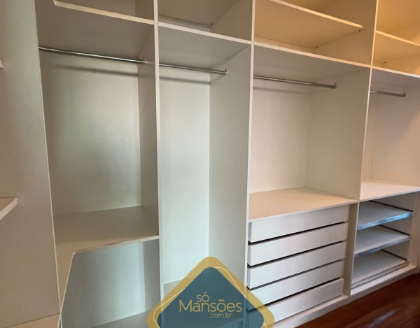 CASA À VENDA NO CONDOMÍNIO VALE DOS CRISTAIS NOVA LIMA