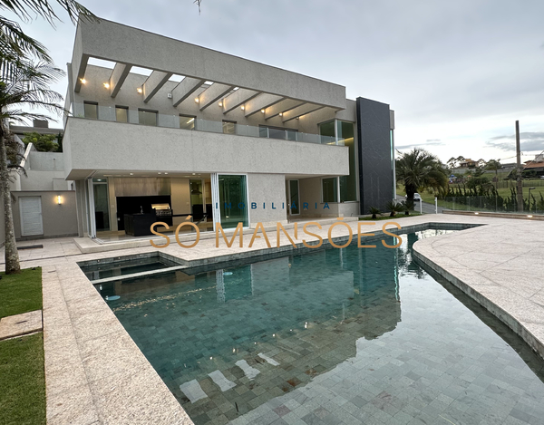 Magnífica casa a venda com vista para lagoa no Alphaville Lagoa dos Ingleses.