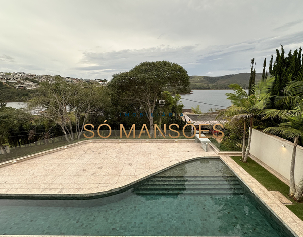 MAGNÍFICA CASA À VENDA COM VISTA PARA A LAGOA NO ALPHAVILLE LAGOA DOS INGLESES