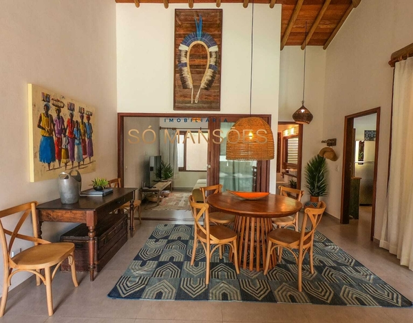 Casa de 209m2 vendida no condomínio Coqueiral - Trancoso/BA. 