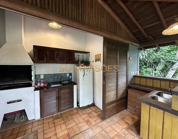 Casa de 298m² à venda no bairro Colina - Trancoso/BA. 