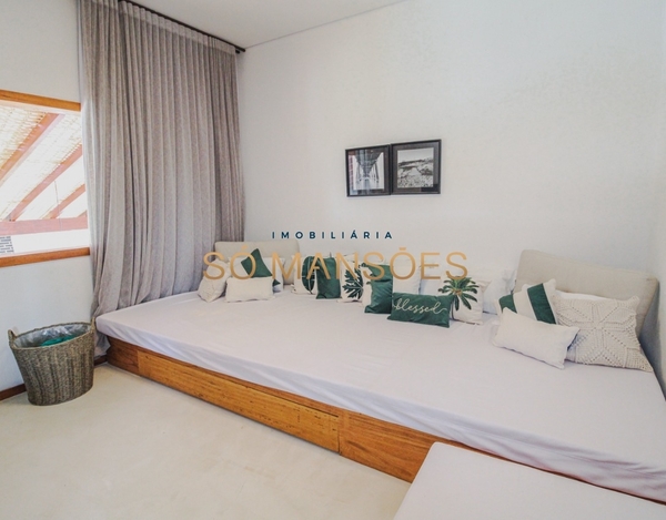 Bela casa de 356m² à venda no condomínio Outeiro das Brisas - Trancoso/BA.