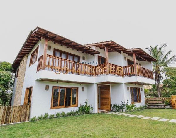 Bela casa de 356m² à venda no condomínio Outeiro das Brisas - Trancoso/BA.