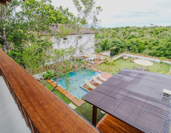 Bela casa de 356m² à venda no condomínio Outeiro das Brisas - Trancoso/BA.