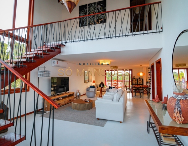 Linda casa de 380m² à venda no condomínio Outeiro das Brisas -Trancoso/BA.
