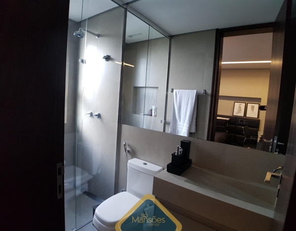 Casa de 802m² à venda no Vale dos Cristais.