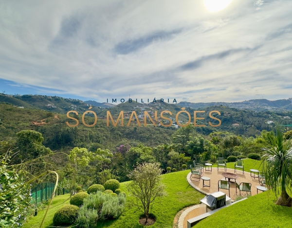 Casa à Venda no Vale dos Cristais, Nova Lima/MG — 802m², 4 Suítes, Piscina com Borda Infinita e Vista Panorâmica.