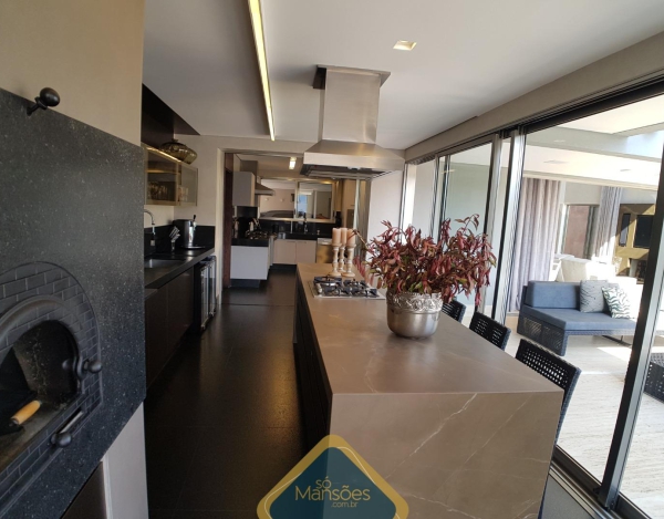 Casa de 802m² à venda no Vale dos Cristais.