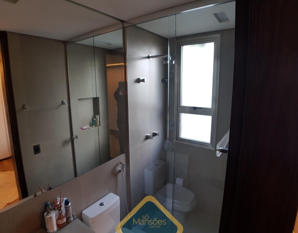 Casa de 802m² à venda no Vale dos Cristais.