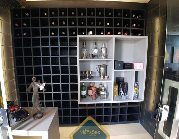 Casa de 802m² à venda no Vale dos Cristais.