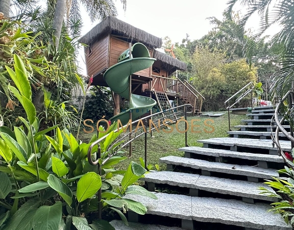 LINDA CASA DISPONÍVEL PARA LOCAÇÃO NO BAIRRO MANGABEIRAS