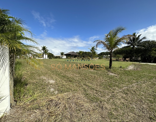 Lote de 230m² à venda no condomínio Outeiro das  Brisas - Trancoso/BA.