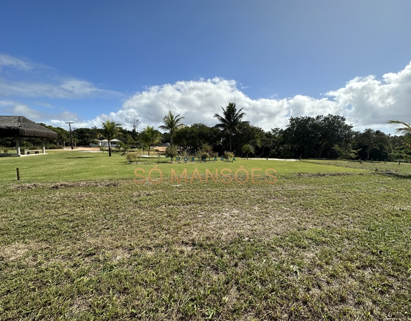 Lote de 230m² à venda no condomínio Outeiro das  Brisas - Trancoso/BA.