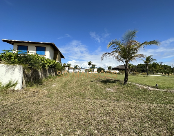 Lote de 230m² à venda no condomínio Outeiro das  Brisas - Trancoso/BA.