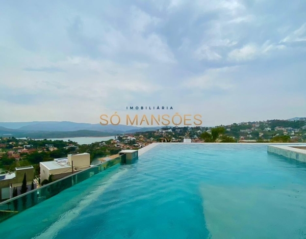 Casa Espaçosa de 511 m² à Venda com 8 Suítes e Vista Panorâmica no Escarpas Do Lago, Capitólio - MG