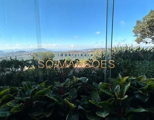 EXCLUSIVIDADE ÚNICA! CASA LUXUOSA COM VISTA INCOMPARÁVEL NO CONDOMÍNIO RIVEIRA.