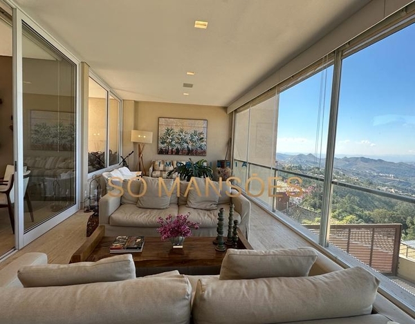 EXCLUSIVIDADE ÚNICA! CASA LUXUOSA COM VISTA INCOMPARÁVEL NO CONDOMÍNIO RIVEIRA.