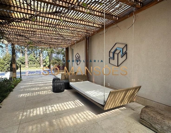 EXCLUSIVIDADE ÚNICA! CASA LUXUOSA COM VISTA INCOMPARÁVEL NO CONDOMÍNIO RIVEIRA.