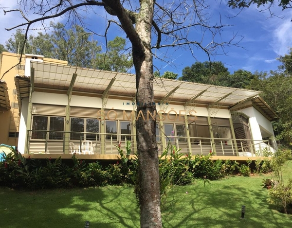 Excelente casa a venda no condomínio Canto das Aguas em Rio Acima.