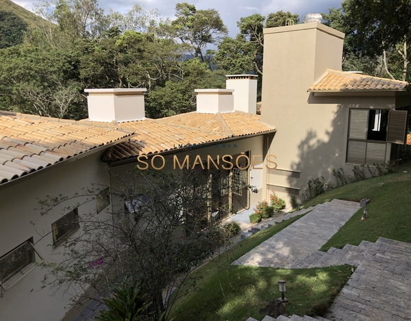 Excelente casa a venda no condomínio Canto das Aguas em Rio Acima.