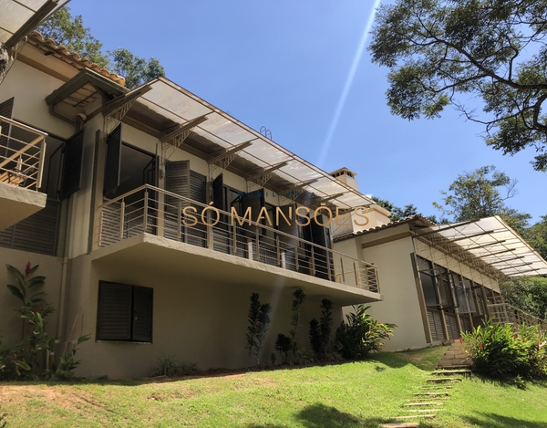 Excelente casa a venda no condomínio Canto das Aguas em Rio Acima.